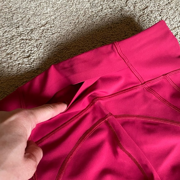 Lululemon... 6 **Raspberry** - Picture 2 of 8